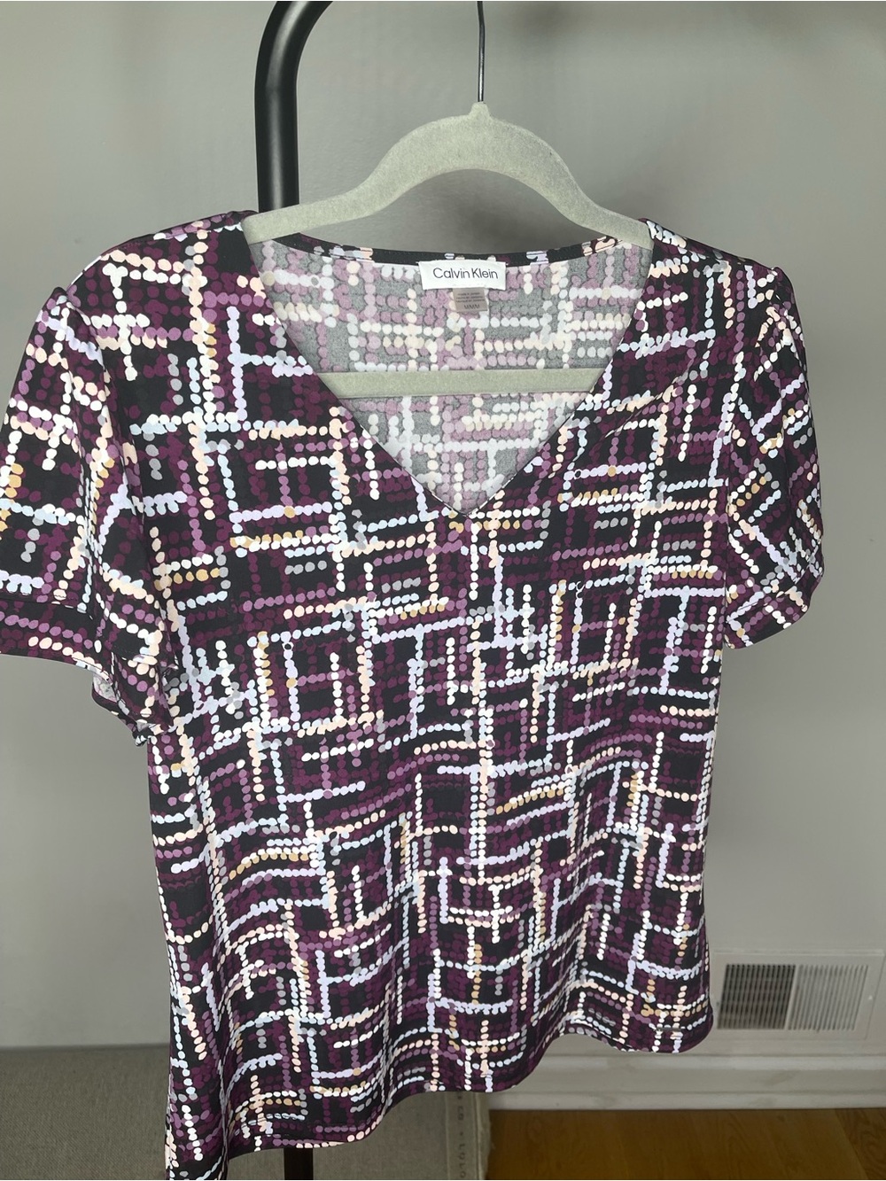 Calvin Klein Purple Geometric Dot V-Neck Short Sleeve Top